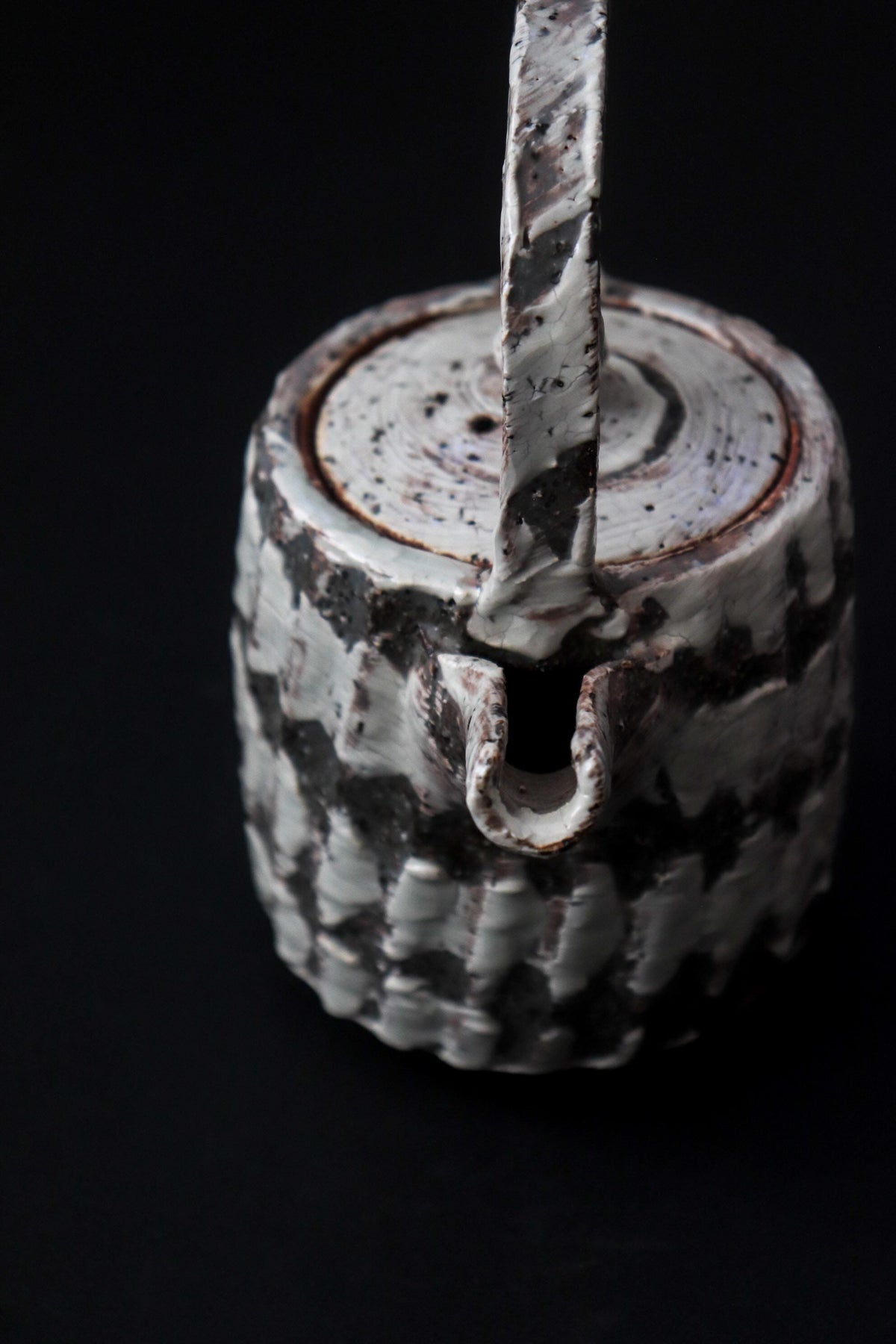 Japanese Ceramic Teapot by Katsuhisa Mizuguchi, Hakeme Brushwork Pottery, Sculptural Kyusu Tea Pot
