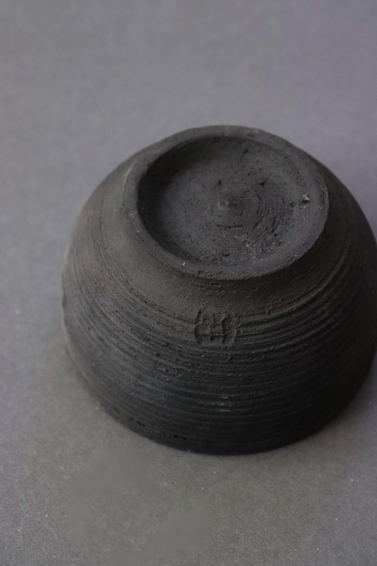 Vintage Jinnai Sakata Mashiko Pottery Bowl and Ceramic Trivet Set, Japanese Black Stoneware, Sculptural Art Object