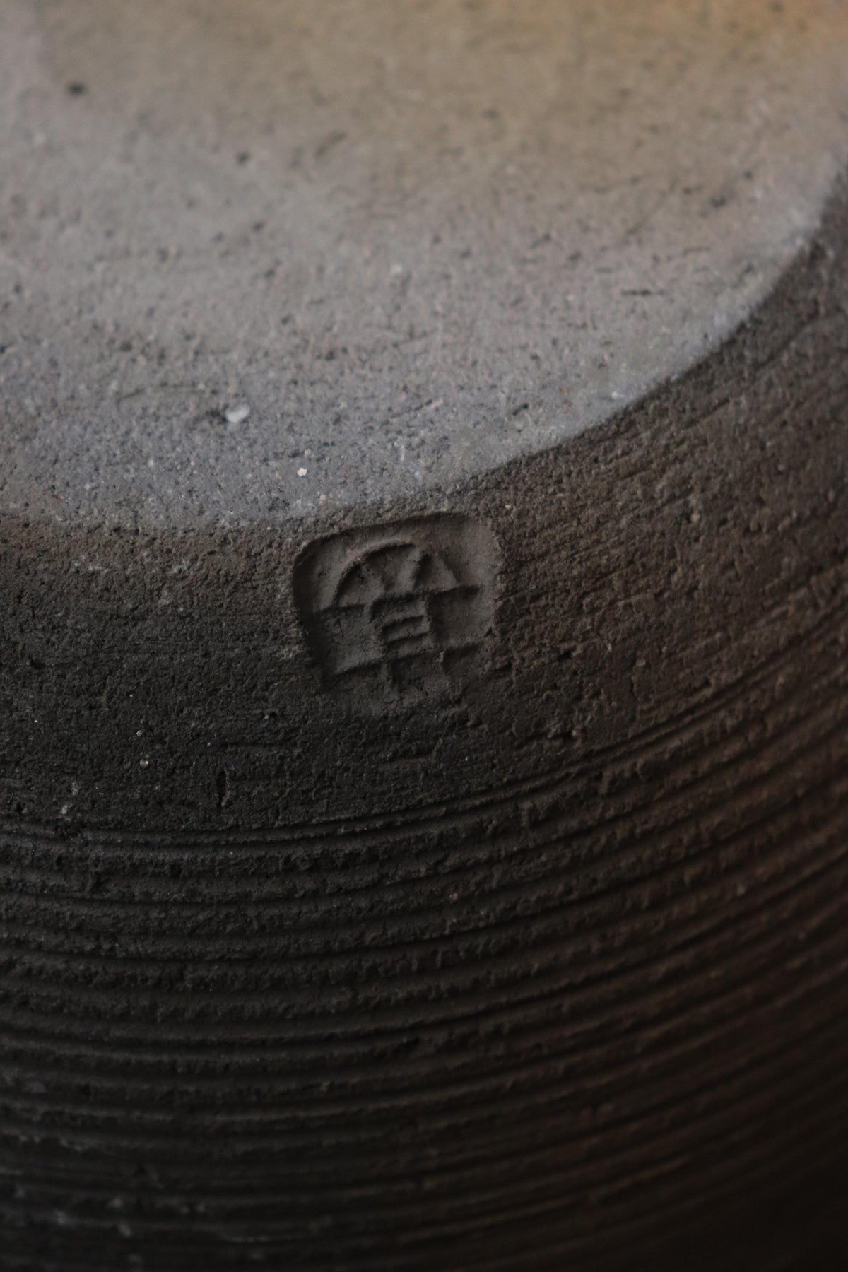 Vintage Jinnai Sakata Japanese Black Ceramic Pot with Trivet, Large Double Handle Mashiko Pottery, Sculptural Stoneware